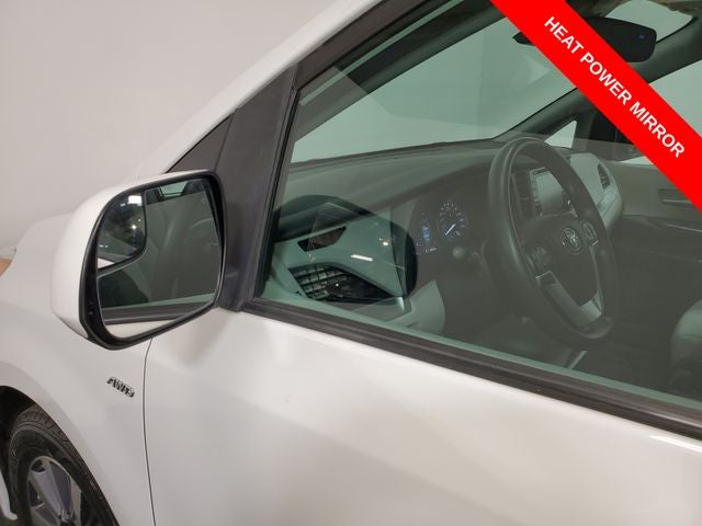 2020 Toyota Sienna LE 7 Passenger