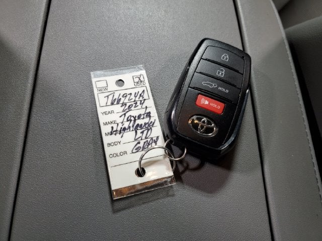 2024 Toyota Highlander Limited