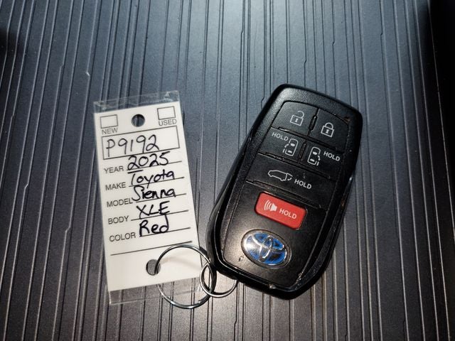 2025 Toyota Sienna XLE 7 Passenger