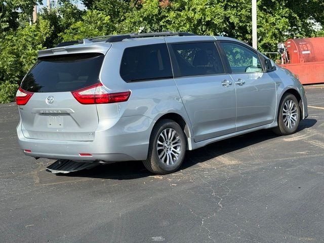 2019 Toyota Sienna XLE 7 Passenger