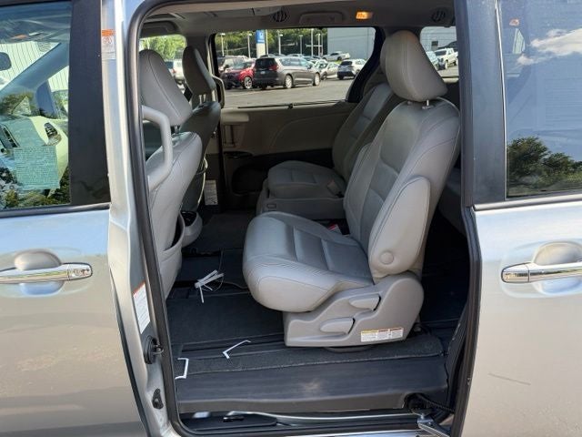 2019 Toyota Sienna XLE 7 Passenger