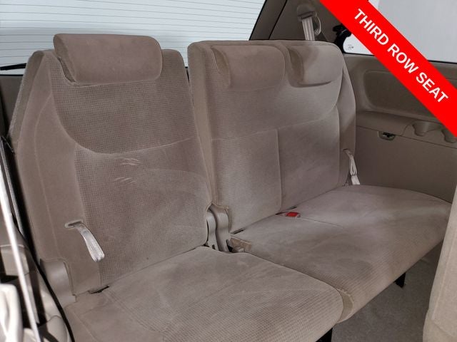 2004 Toyota Sienna LE