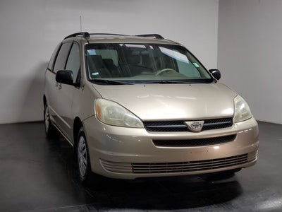 2004 Toyota Sienna LE