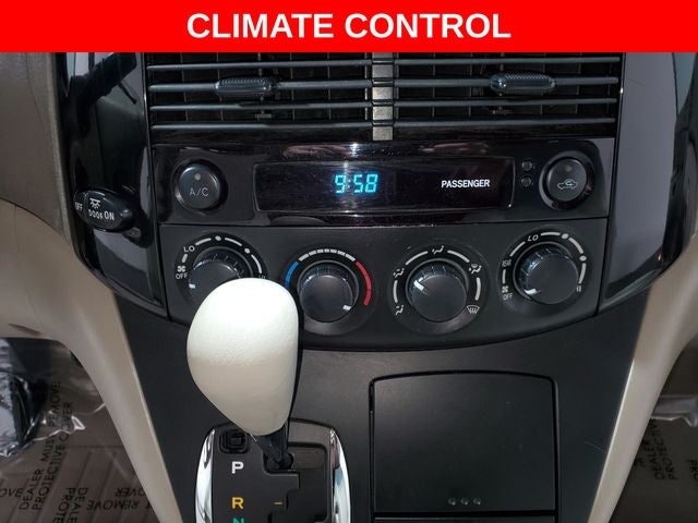 2004 Toyota Sienna LE