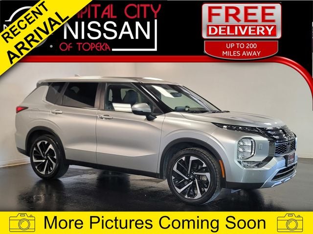 2024 Mitsubishi Outlander SE S-AWC's photo