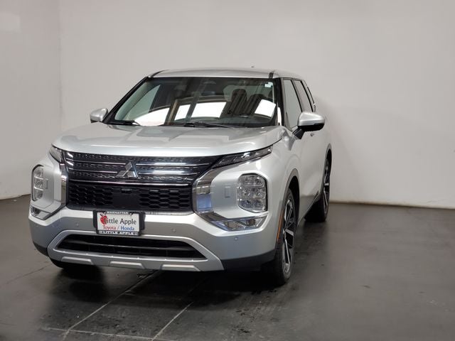 2024 Mitsubishi Outlander SE 4WD