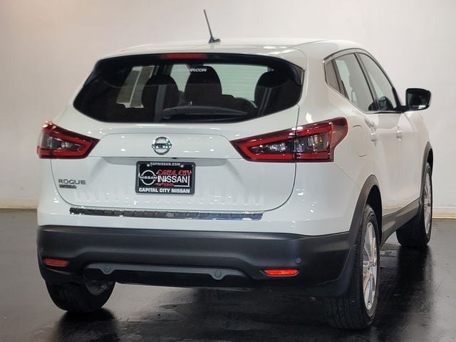 2022 Nissan Rogue Sport S FWD