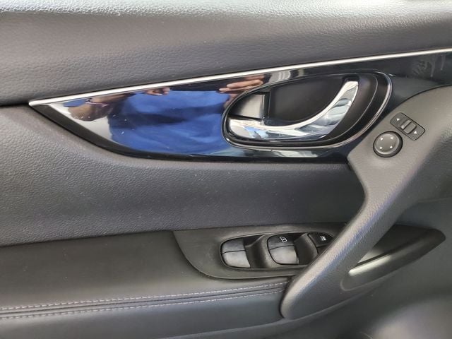 2017 Nissan Rogue Sport SL