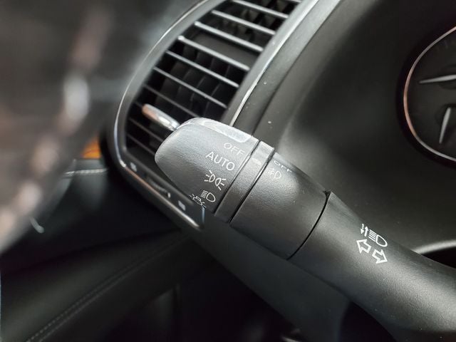 2015 INFINITI QX80 Base