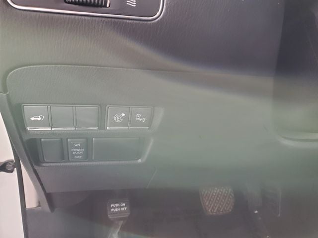 2015 INFINITI QX80 Base