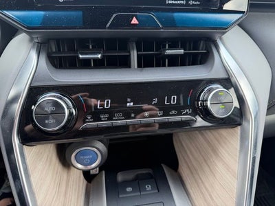 2022 Toyota Venza XLE