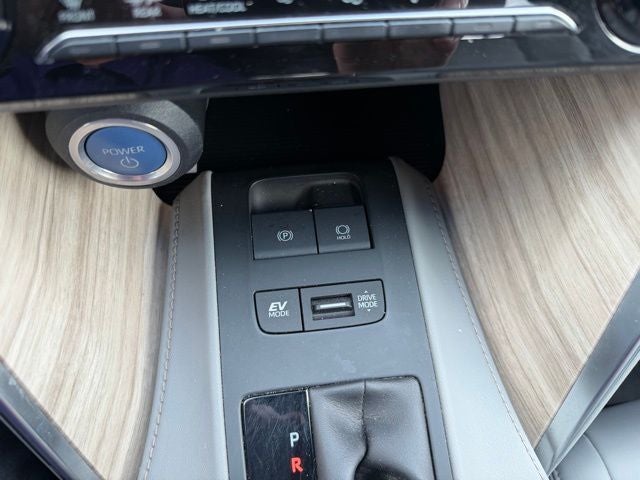 2022 Toyota Venza XLE