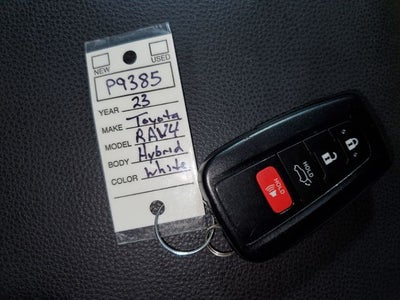 2023 Toyota RAV4 Hybrid XLE