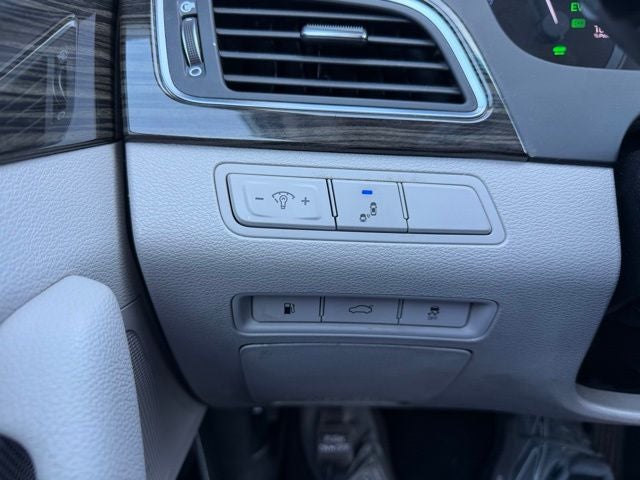 2016 Hyundai Sonata Hybrid Limited