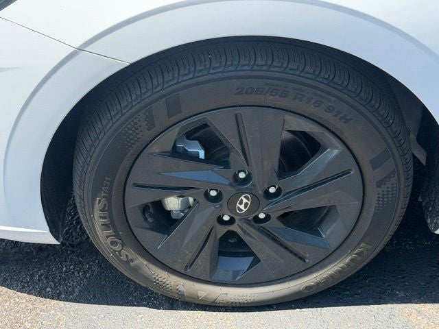 2023 Hyundai Elantra Hybrid Blue