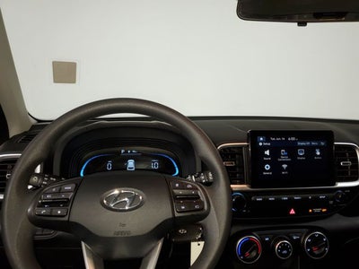 2025 Hyundai Venue SE