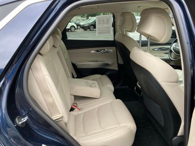 2022 Genesis GV70 2.5T