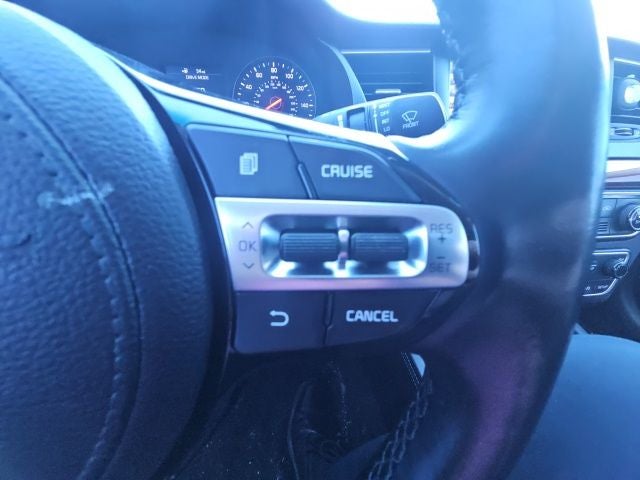 2017 Kia Cadenza Premium