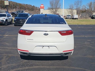 2017 Kia Cadenza Premium