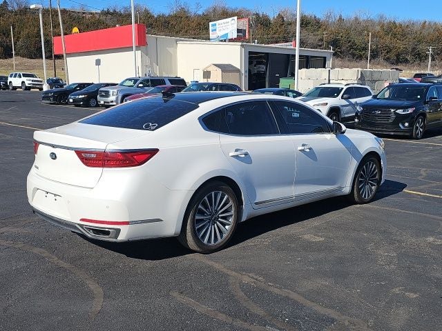 2017 Kia Cadenza Premium