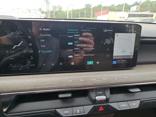 2024 Kia EV9 Land