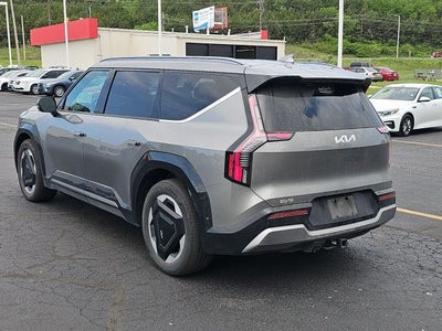 2024 Kia EV9 Land