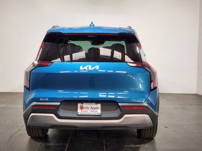 2024 Kia EV9 Wind