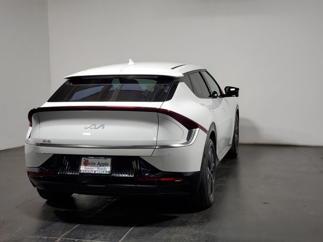2024 Kia EV6 Wind