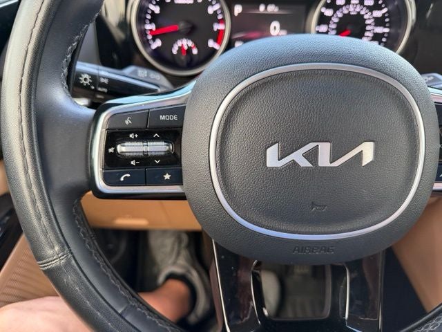 2024 Kia Carnival EX