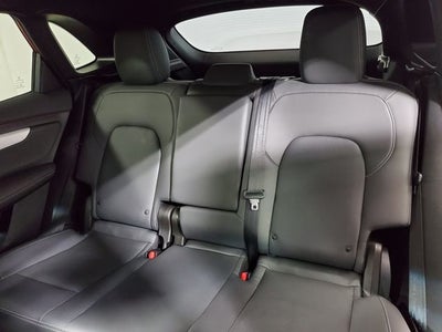2024 VinFast VF 8 Plus