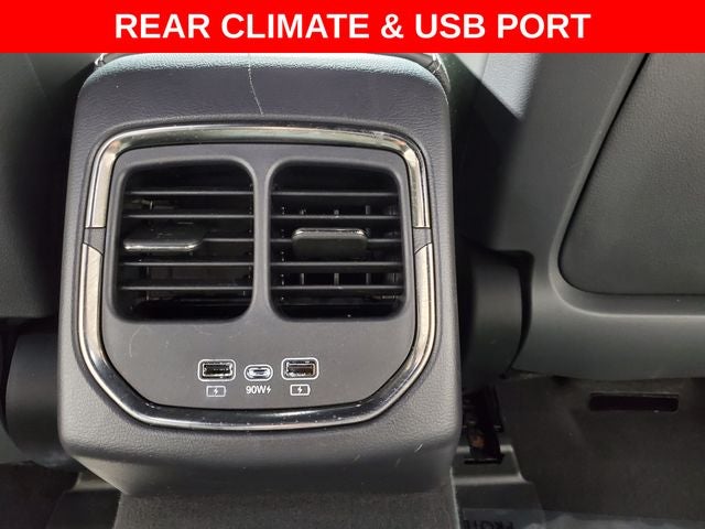 2024 VinFast VF 8 Plus
