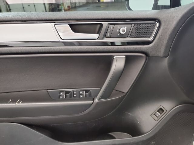 2016 Volkswagen Touareg VR6 FSI Sport